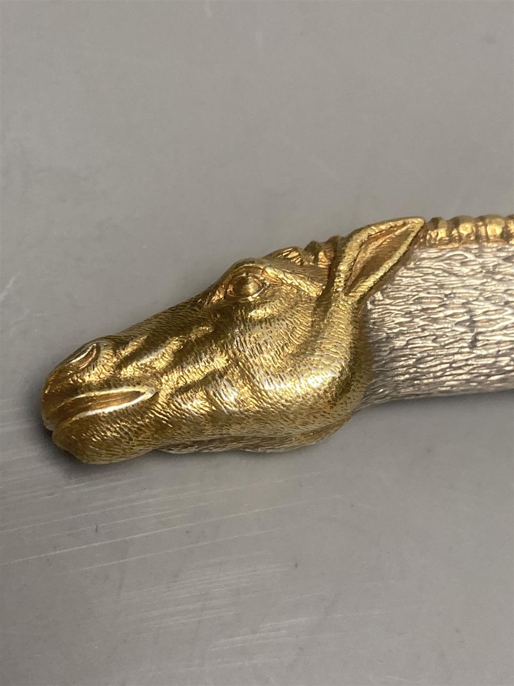 A modern parcel gilt silver handled magnifying glass, maker AC, London, 1992, 20cm, gross 7oz.